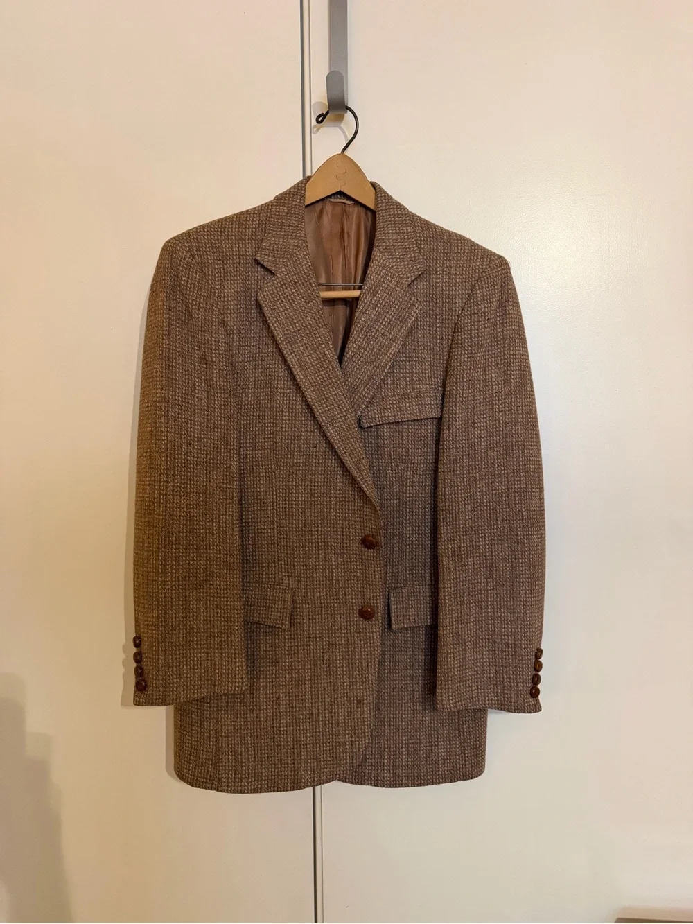 Classic Brown Tweed Sport Coat - Tailored Two-Button Blazer